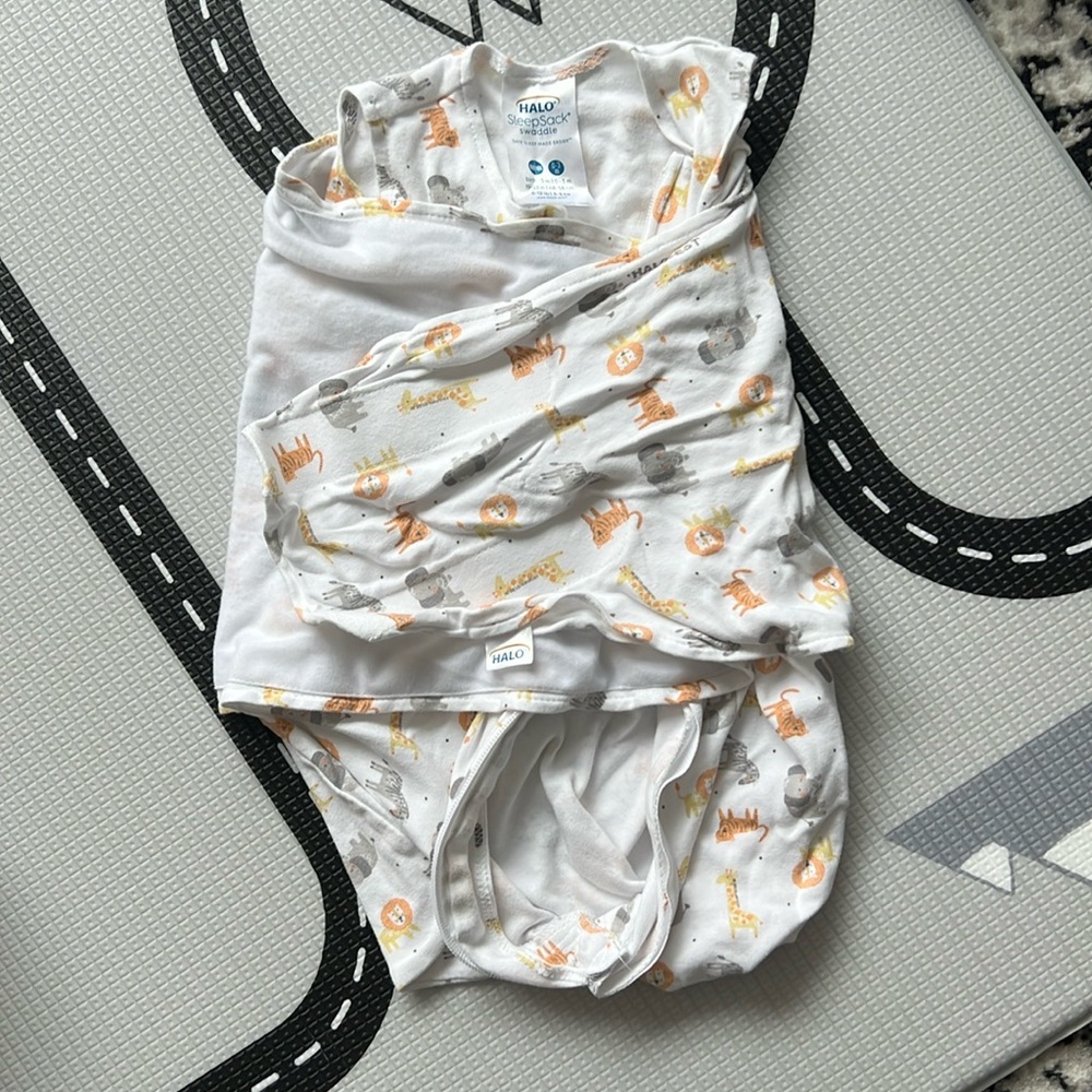 🐆Halo swaddle sleep sack 🐆